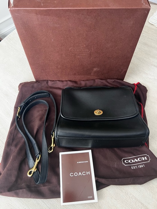Coach Handbags - *Never Used* Vintage Coach Court Bag - Black Leather - 9870